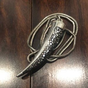 Vince Camuto Long necklace